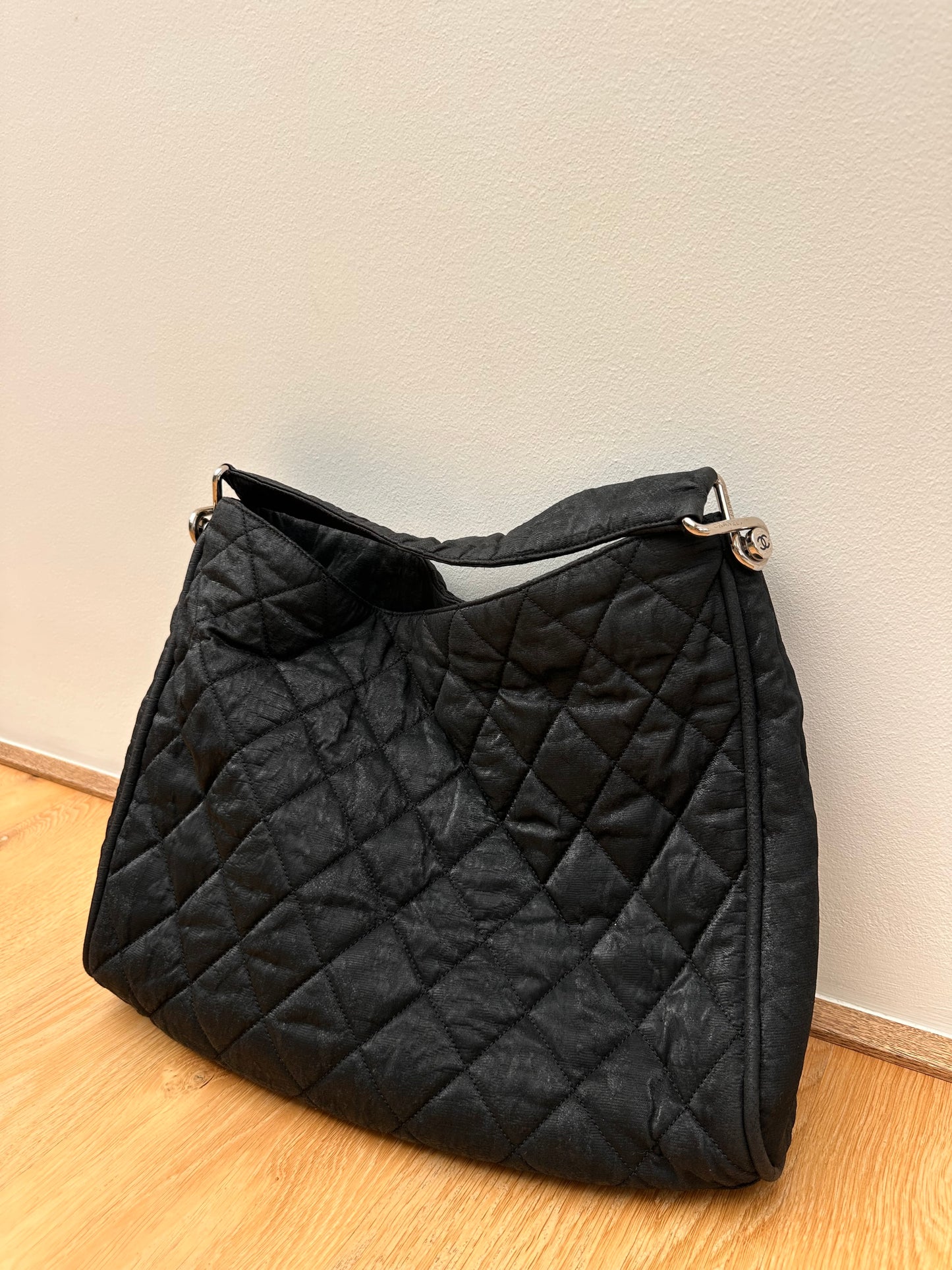 CHANEL vintage tote bag