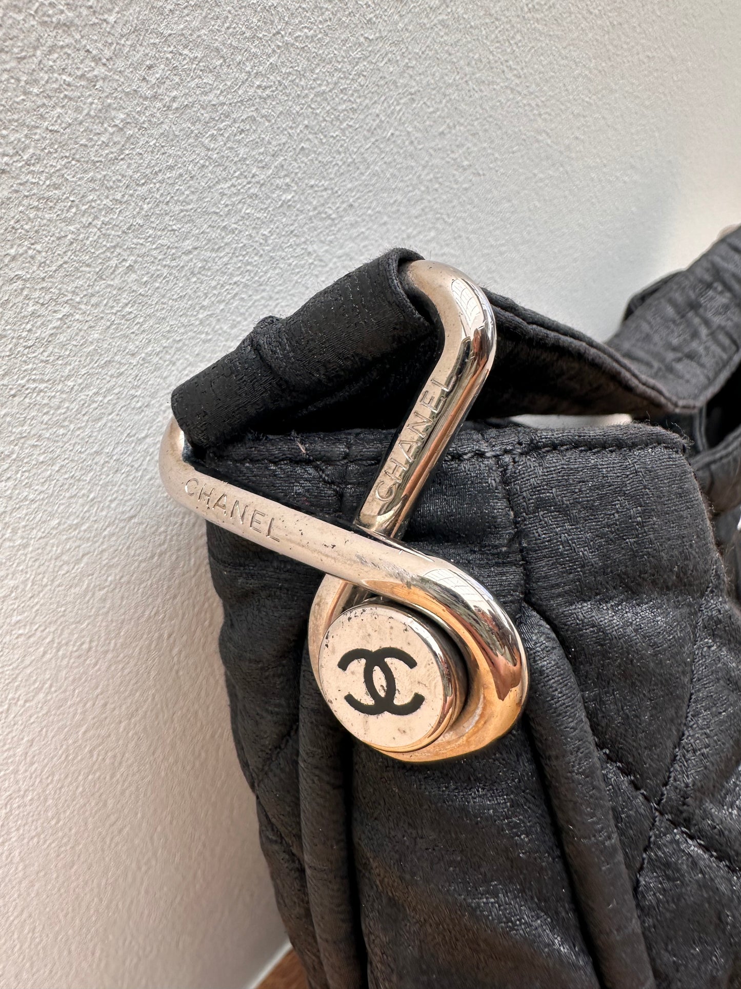CHANEL vintage tote bag