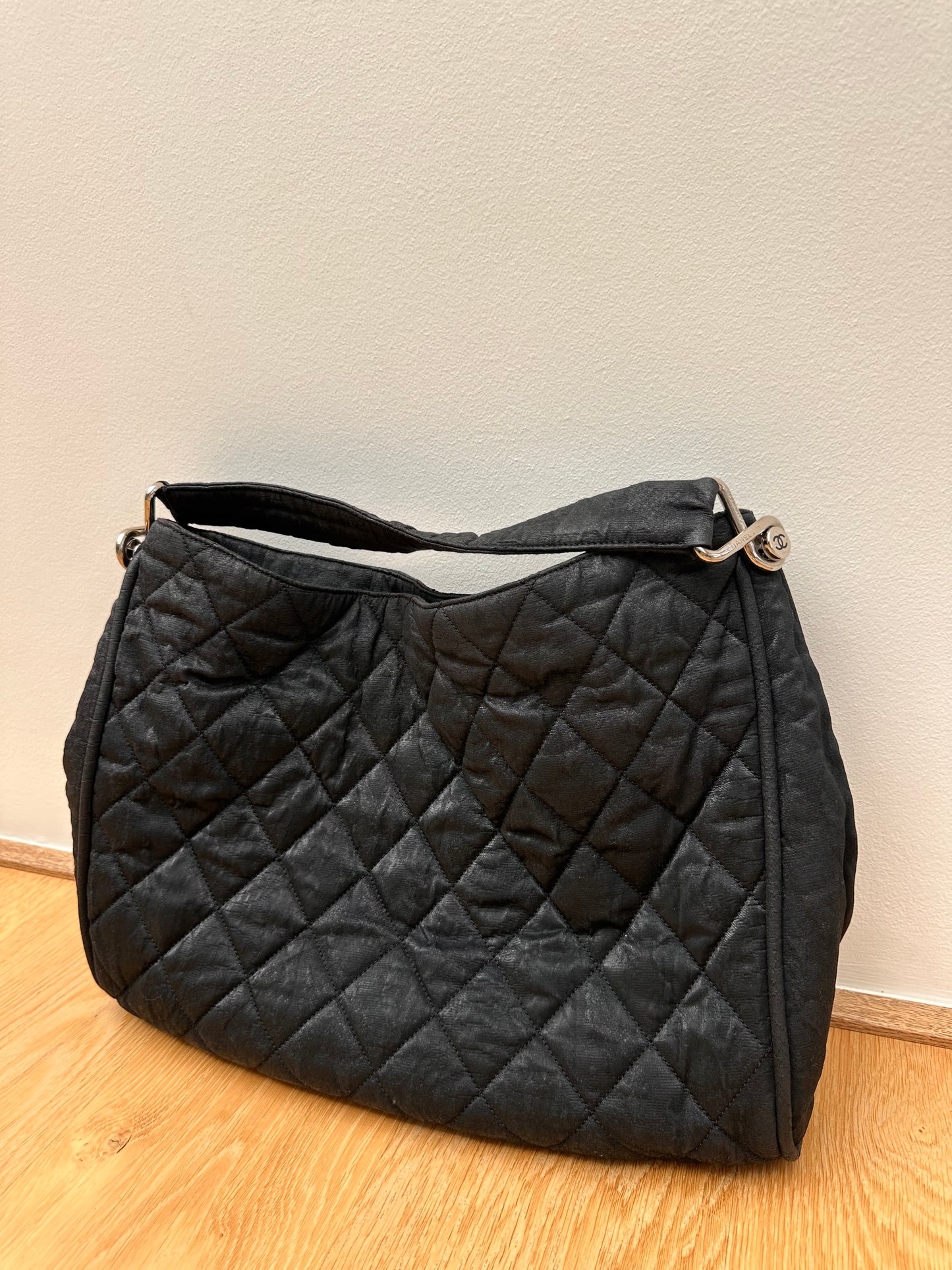 CHANEL vintage tote bag