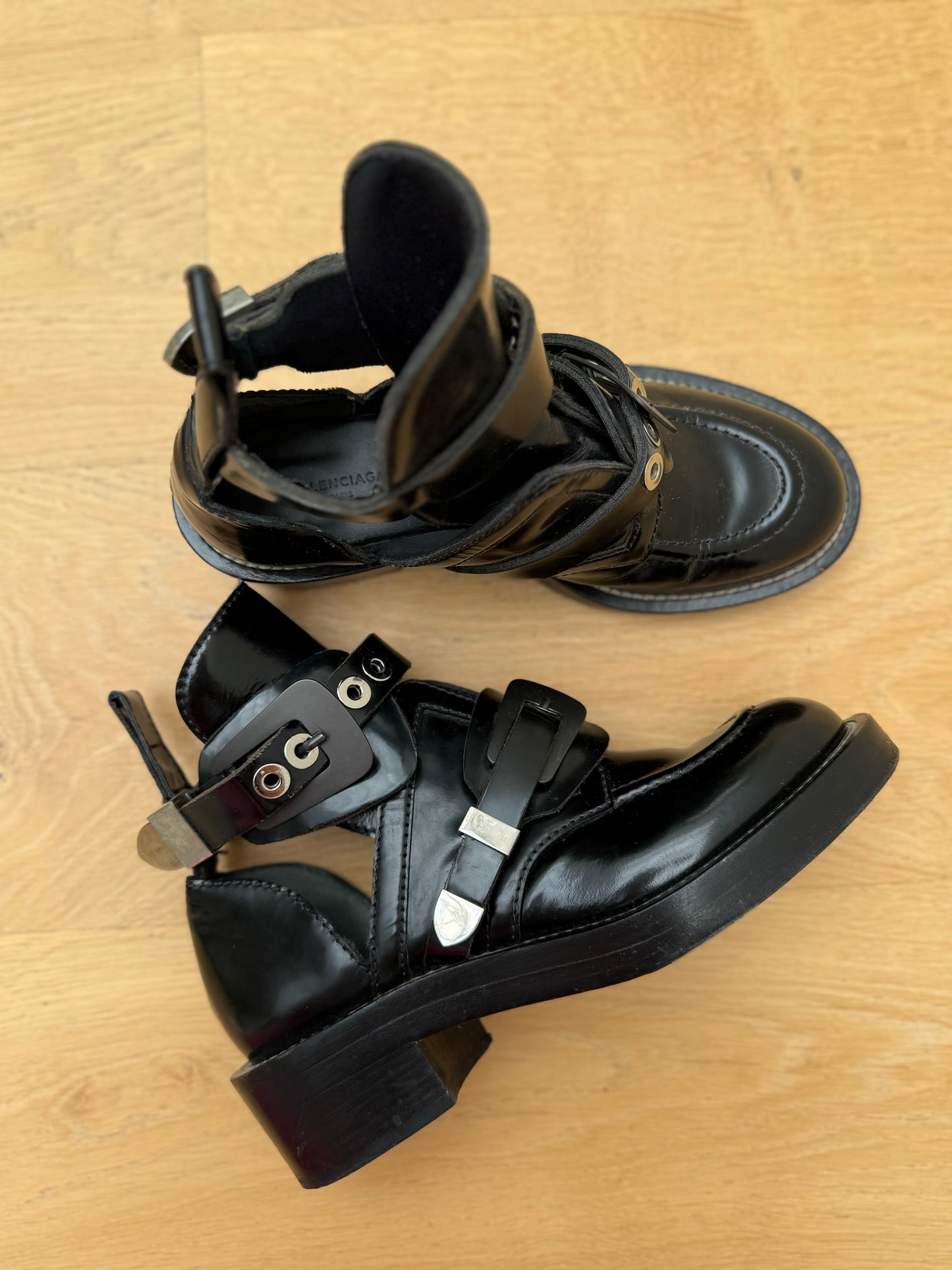 BALENCIAGA ceinture boots