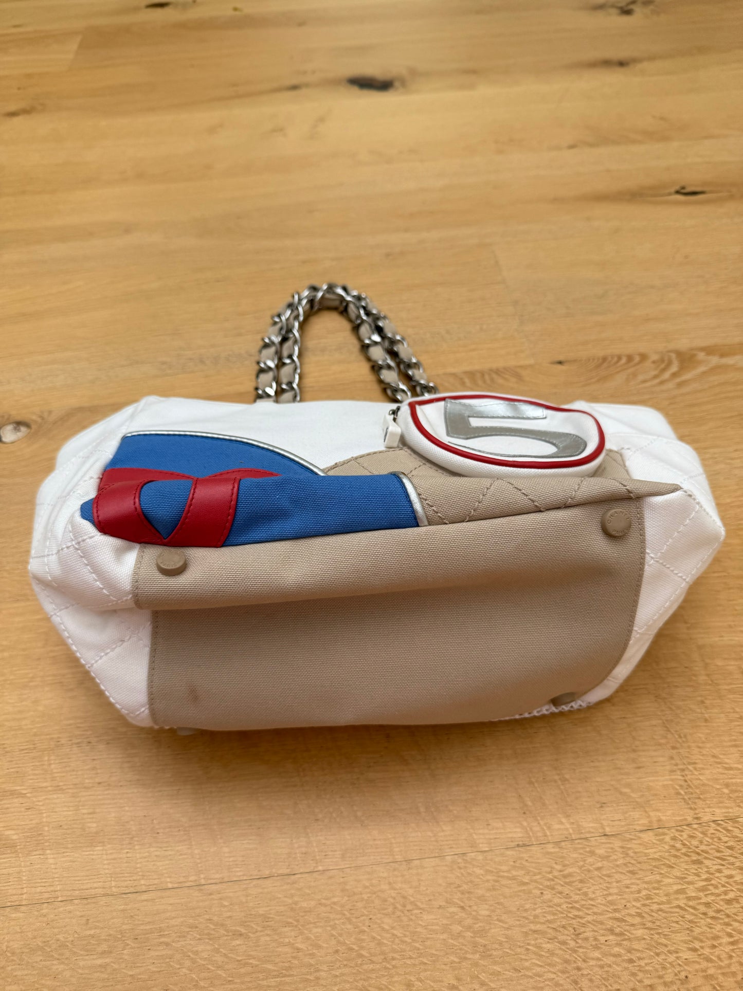 CHANEL vintage 5 red/blue bag
