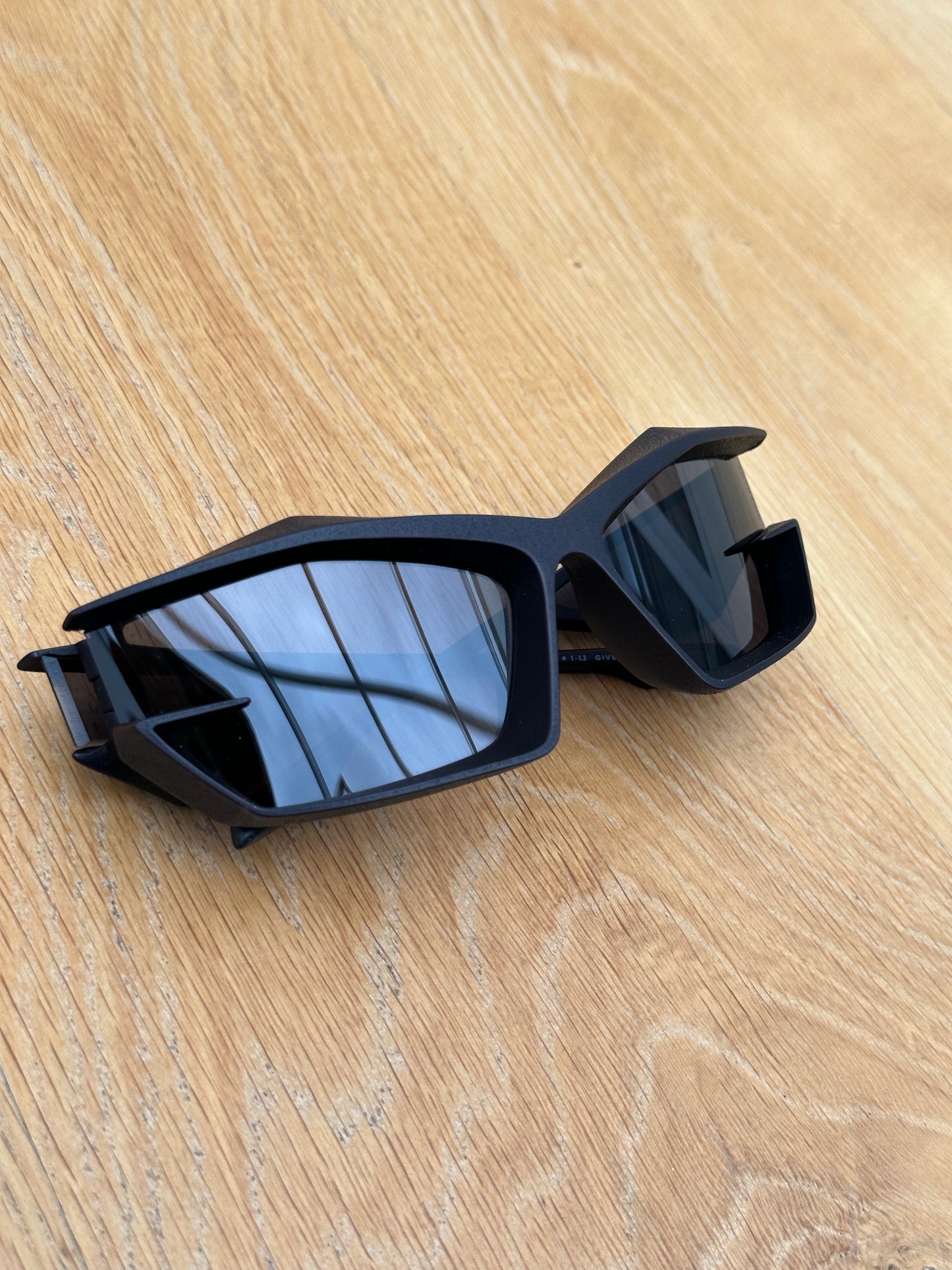 GIVENCHY cut out sunglasses