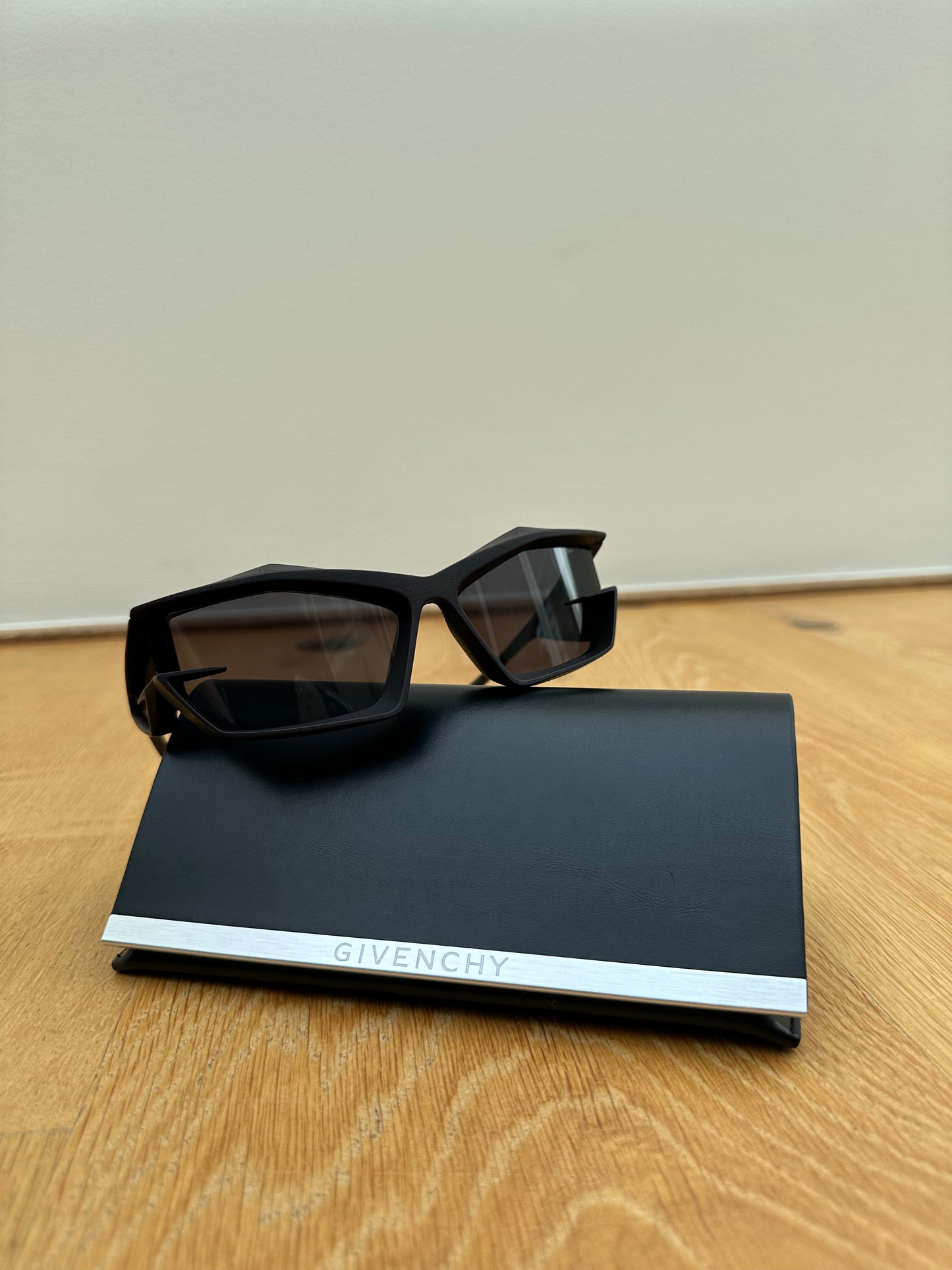 GIVENCHY cut out sunglasses