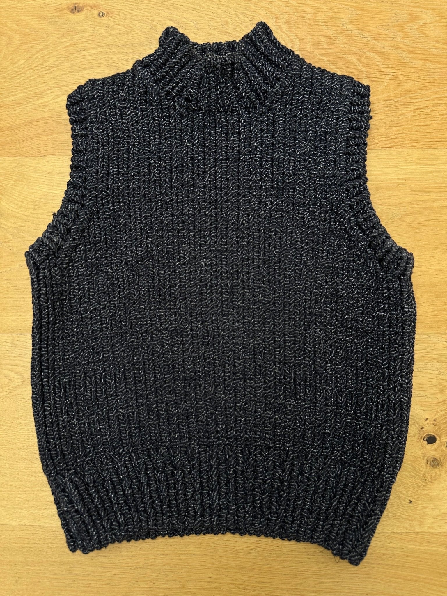 COMME des GARÇONS x Robe de chambre vest - six__pistols designer fashion items