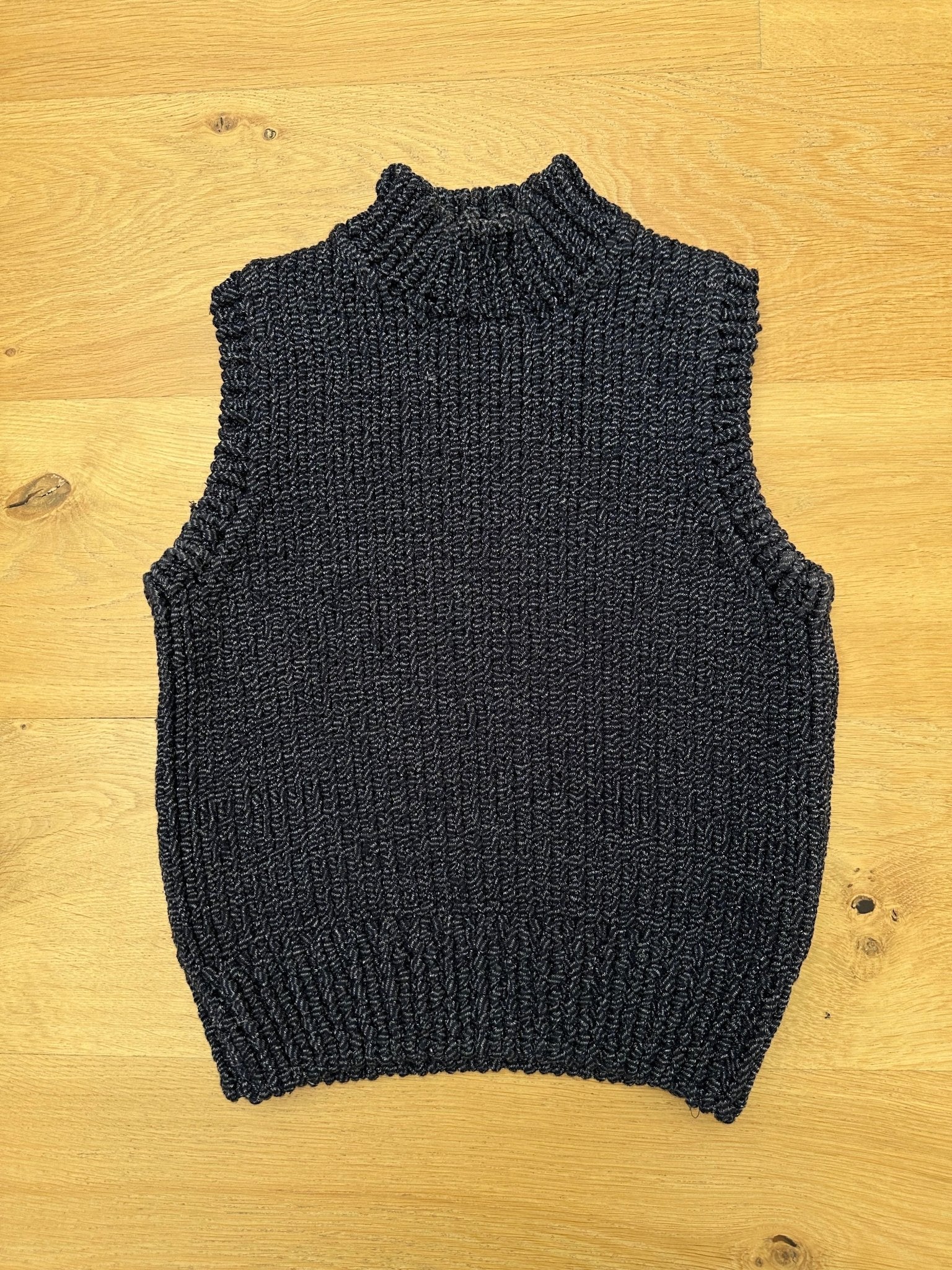 COMME des GARÇONS x Robe de chambre vest - six__pistols designer fashion items