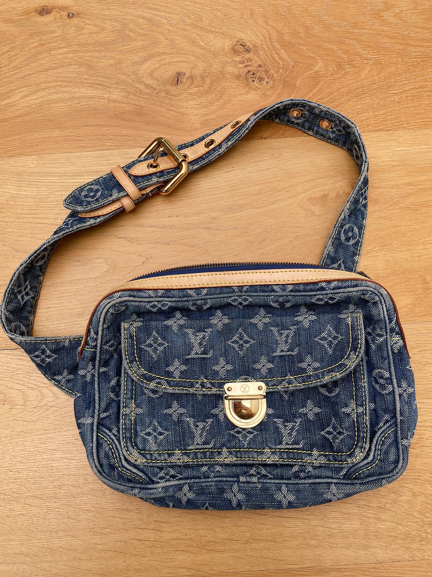 LOUIS VUITTON small denim bum bag