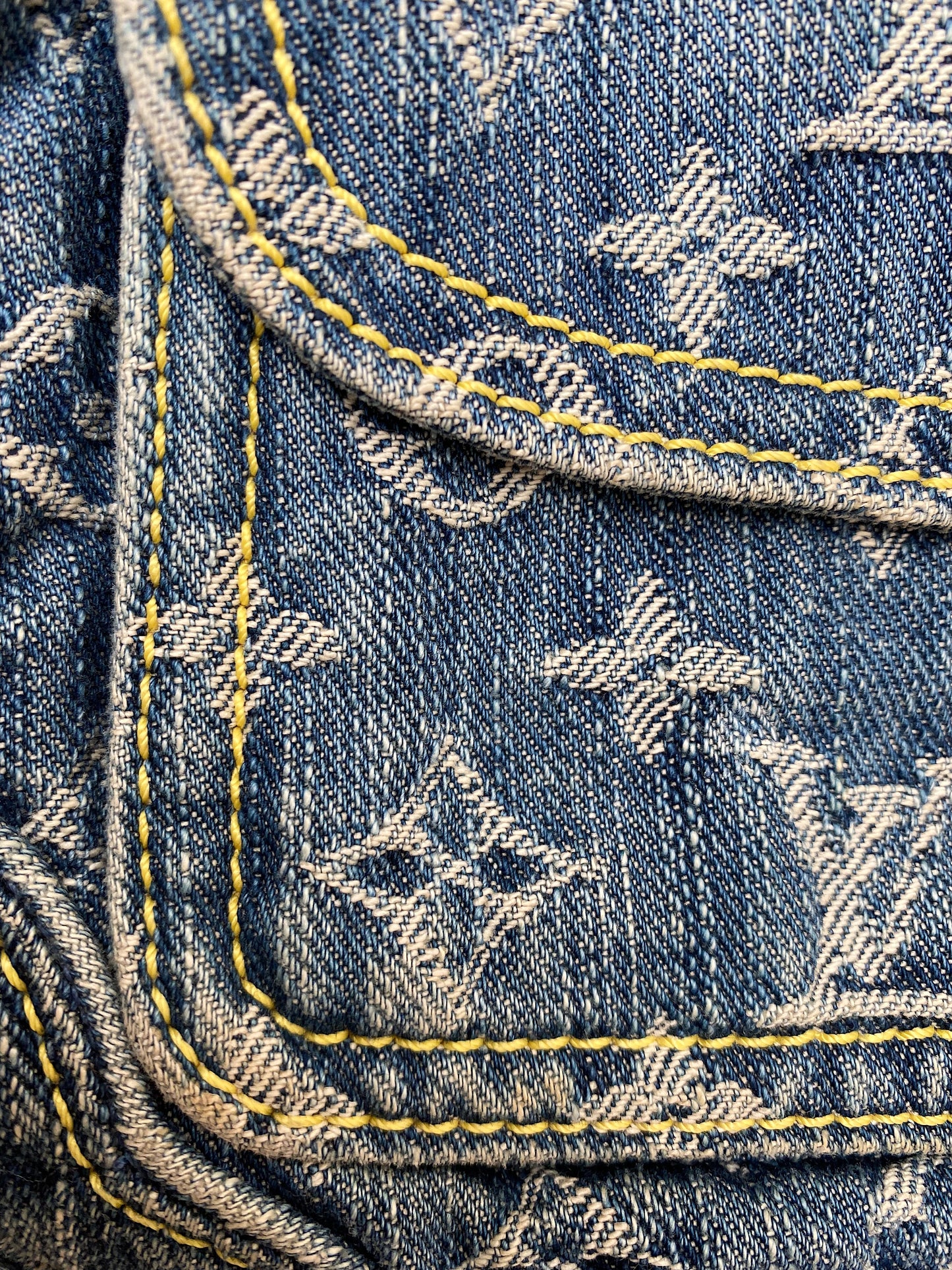 LOUIS VUITTON small denim bum bag