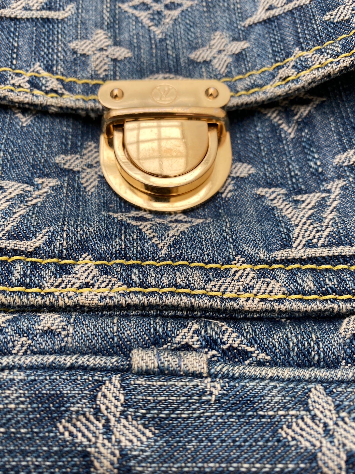 LOUIS VUITTON small denim bum bag