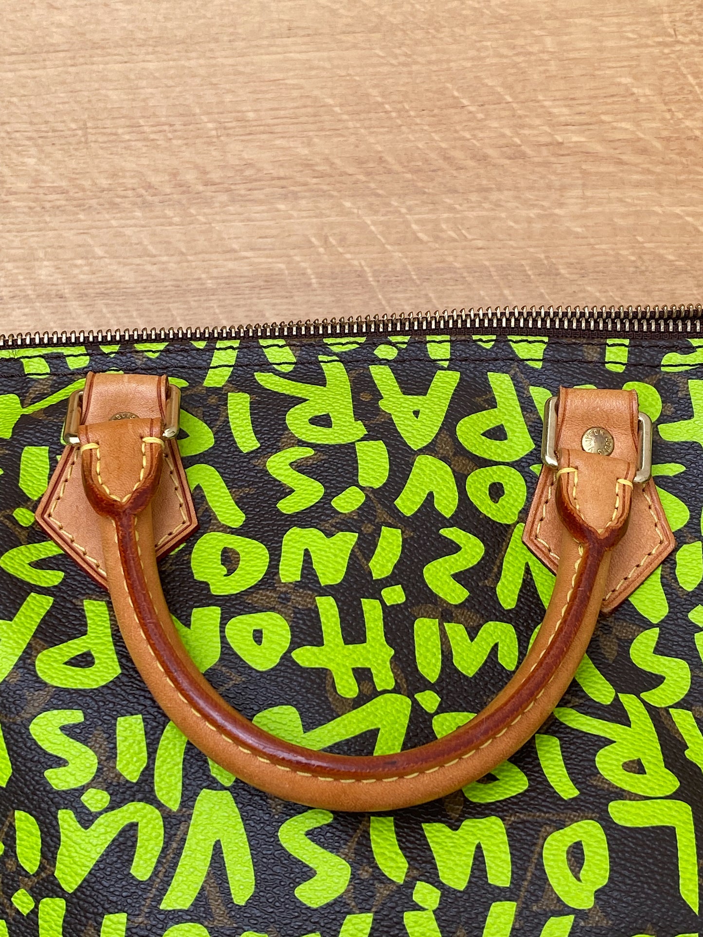 LOUIS VUITTON graffiti Stephen Sprouse bag