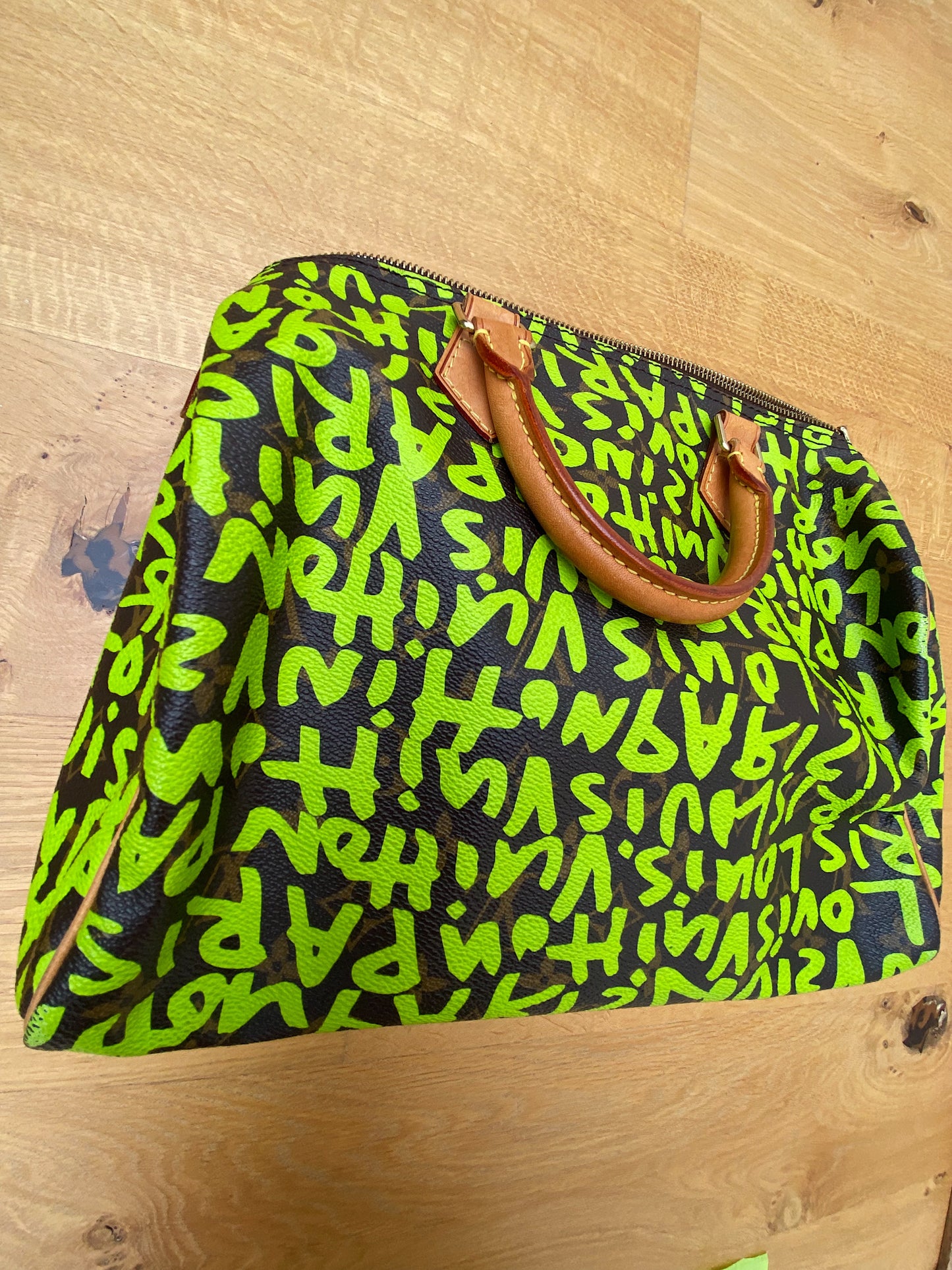 LOUIS VUITTON graffiti Stephen Sprouse bag