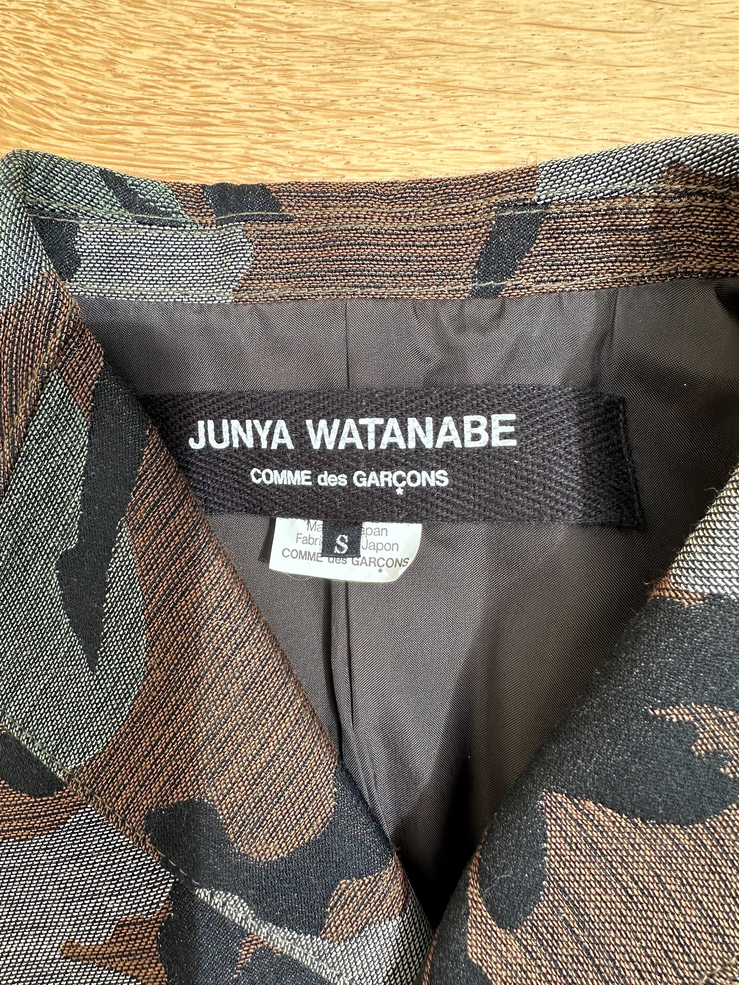 COMME DES GARÇONS camo blazer