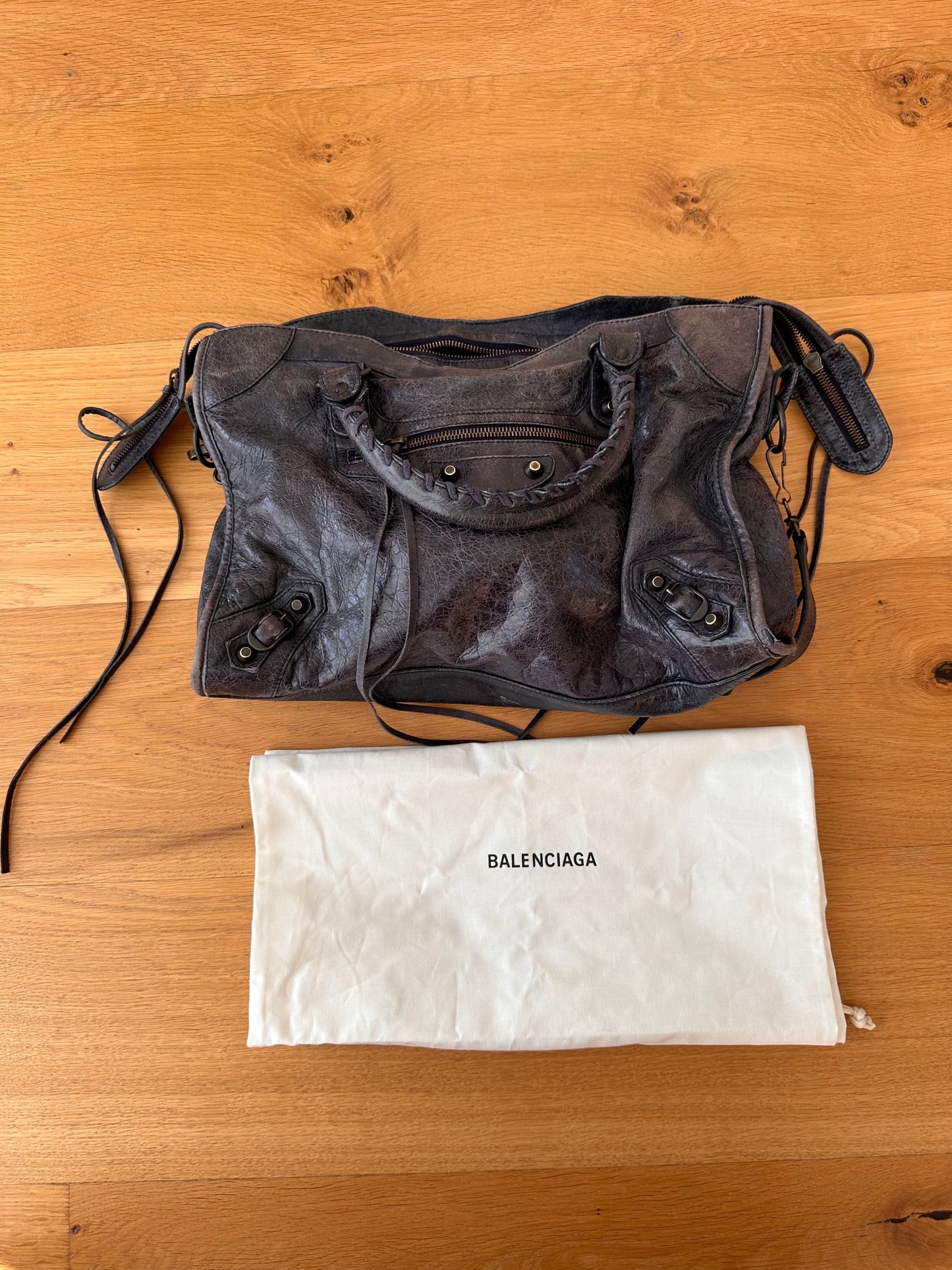 BALENCIAGA navy city bag