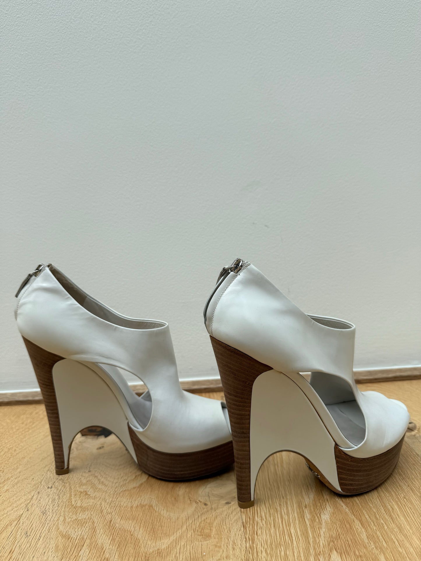 GUCCI wedge heels