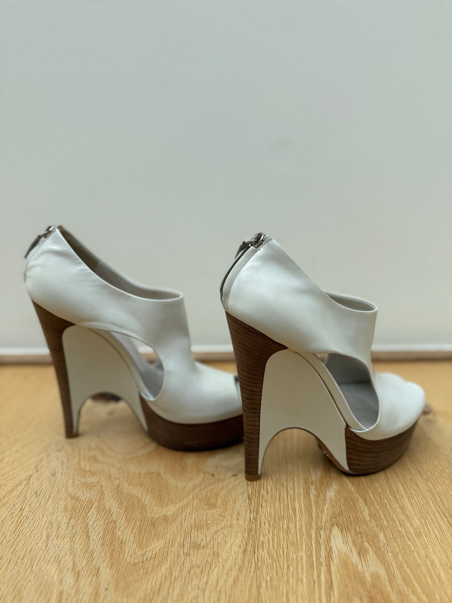 GUCCI wedge heels