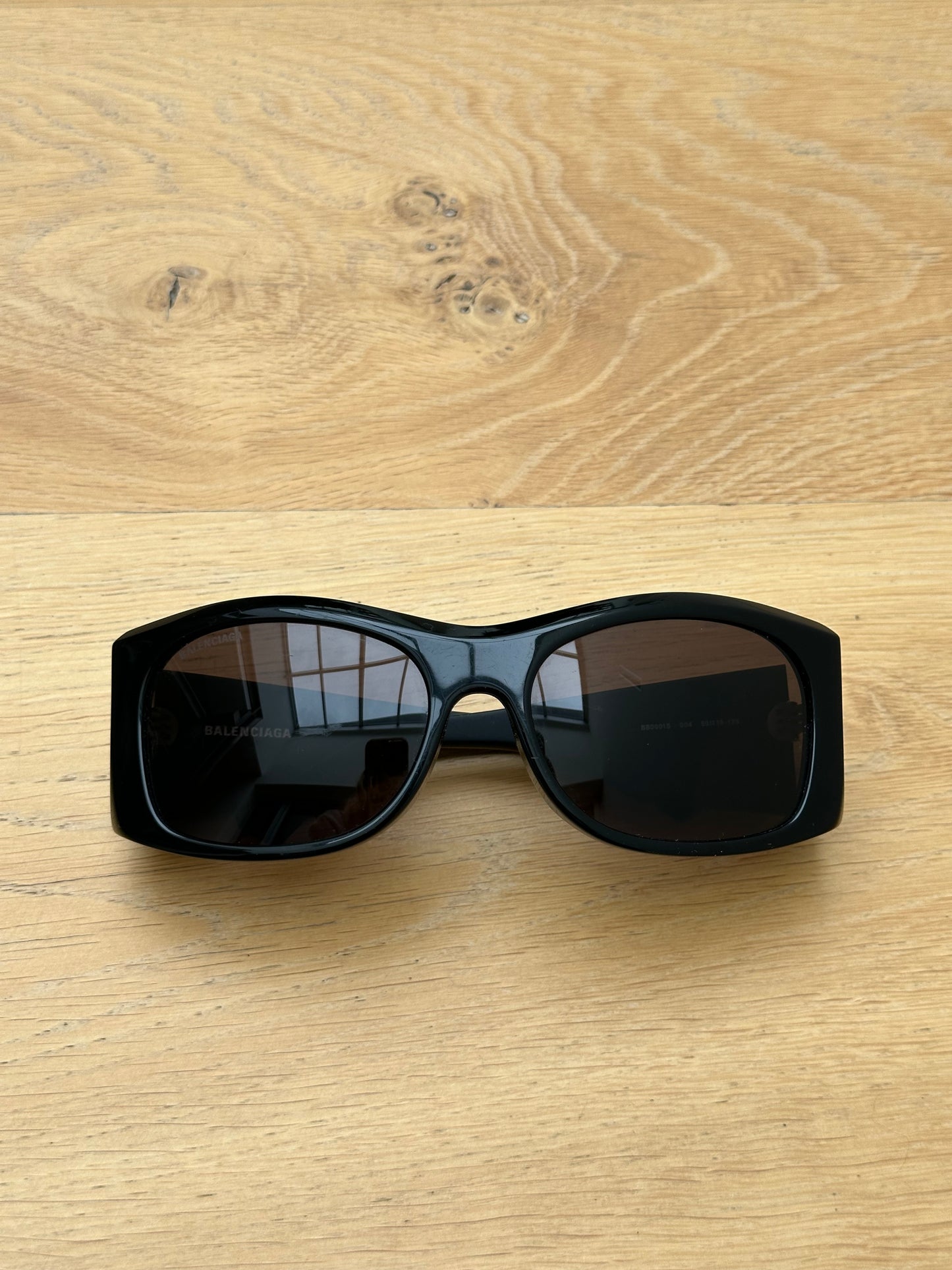 BALENCIAGA oversized sunglasses