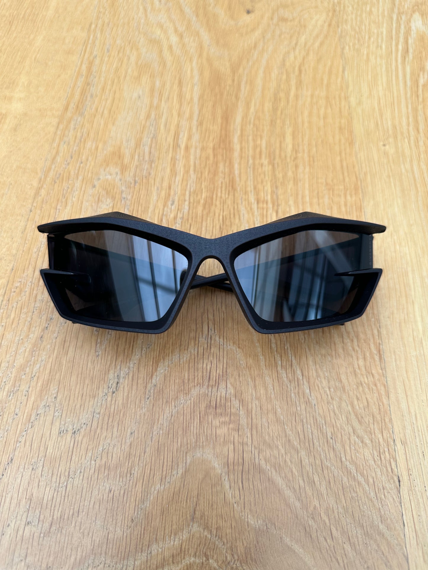 GIVENCHY cut out sunglasses